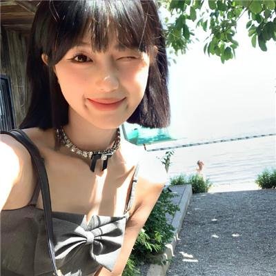 女警